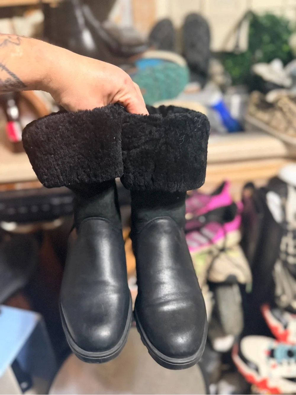 La Canadienne Women’s 8 Black Leather Suede Fur Cuff Winter Boots Made Canada